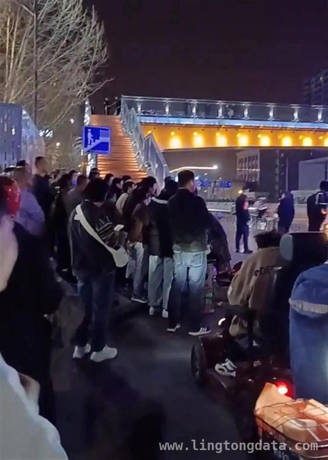 临汾天桥男子酒后滚落离世，喝酒过量警钟长鸣，3月23日临汾天桥悲剧：喝酒无度付出生命代价