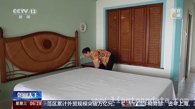 十载春秋，看琼海姑娘如何在博鳌绽放光芒，琼海姑娘周明：用十年服务，点亮博鳌风采