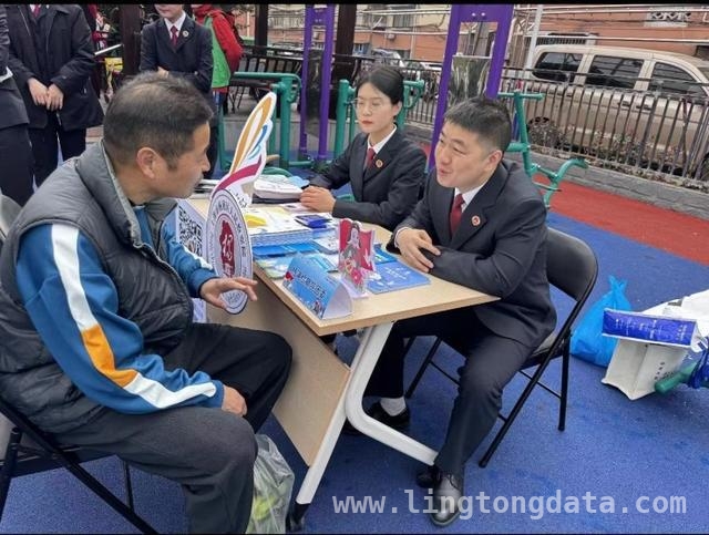 青年力量闪耀社区，便民市集温暖人心