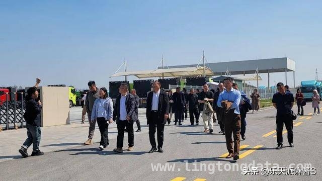 贵阳市河南商会五周年庆典：多商会共探新能源商机，“聚力电动贵州”活动：商会携手共促产业新发展