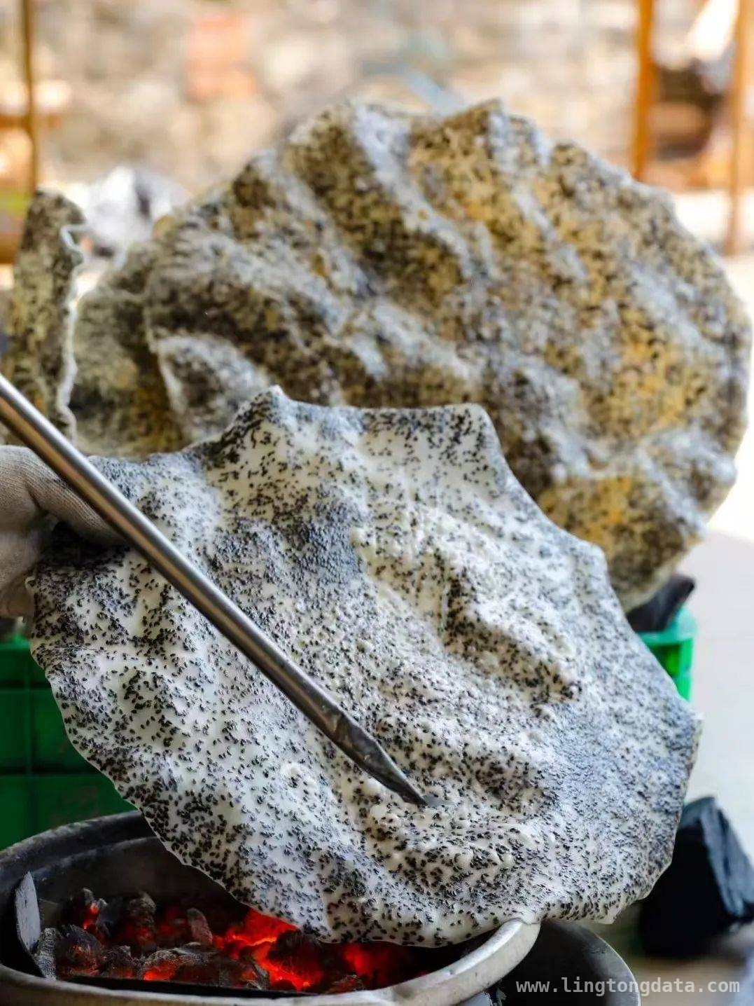广西三月三狂欢，美食、非遗、美景一个都不能少！，三月三游广西，舌尖上的非遗盛宴与绝美风光