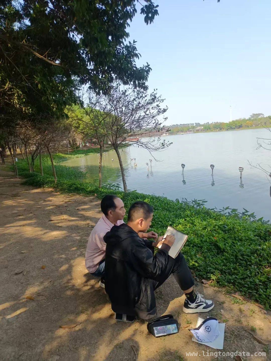 户外移动课堂：让学子在春天里成长蜕变 移动课堂开启，学子春日探索新征程