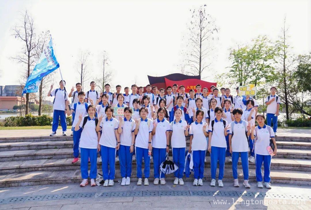 户外移动课堂：让学子在春天里成长蜕变 移动课堂开启，学子春日探索新征程