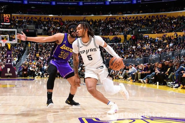 聚焦3月27日NBA新秀榜，新秀表现引关注，NBA新秀榜新鲜出炉，谁能脱颖而出？