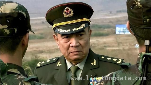 解析军队“首长”：制度、传统与现实称呼，你知道军队里什么样的军衔能被称“首长”吗？