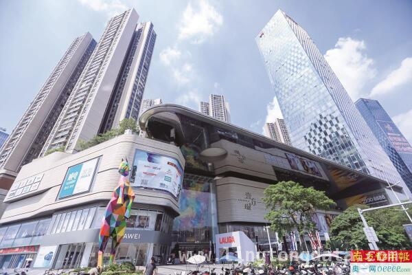 深圳龙华街道：“双轮驱动”引领世界级消费体验中心崛起，龙华街道：以“双引擎”模式打造湾区消费黄金地标