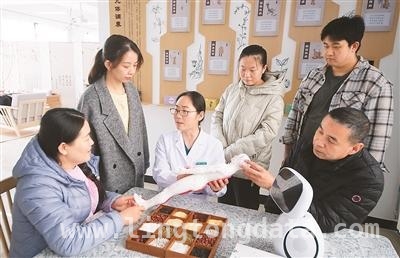 女性健康的中医药密码：从体质调养到更年期应对，中医药助力，为女性健康撑起保护伞！