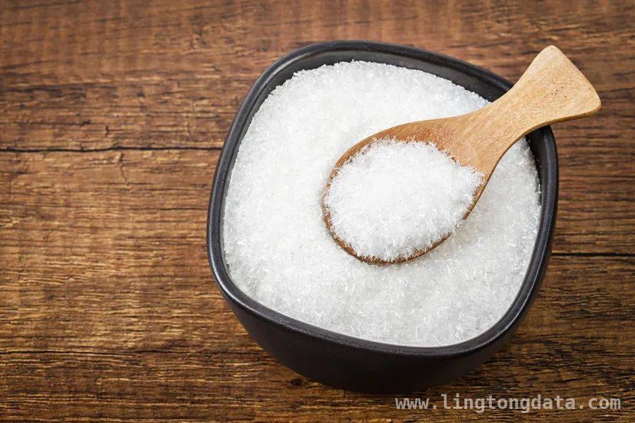 揭秘鸡精味精：健康风险与食用禁忌，别再误解！鸡精和味精的真实面目
