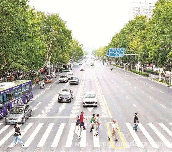 三年之约：荆门市文明行为促进条例引领城市文明新风尚