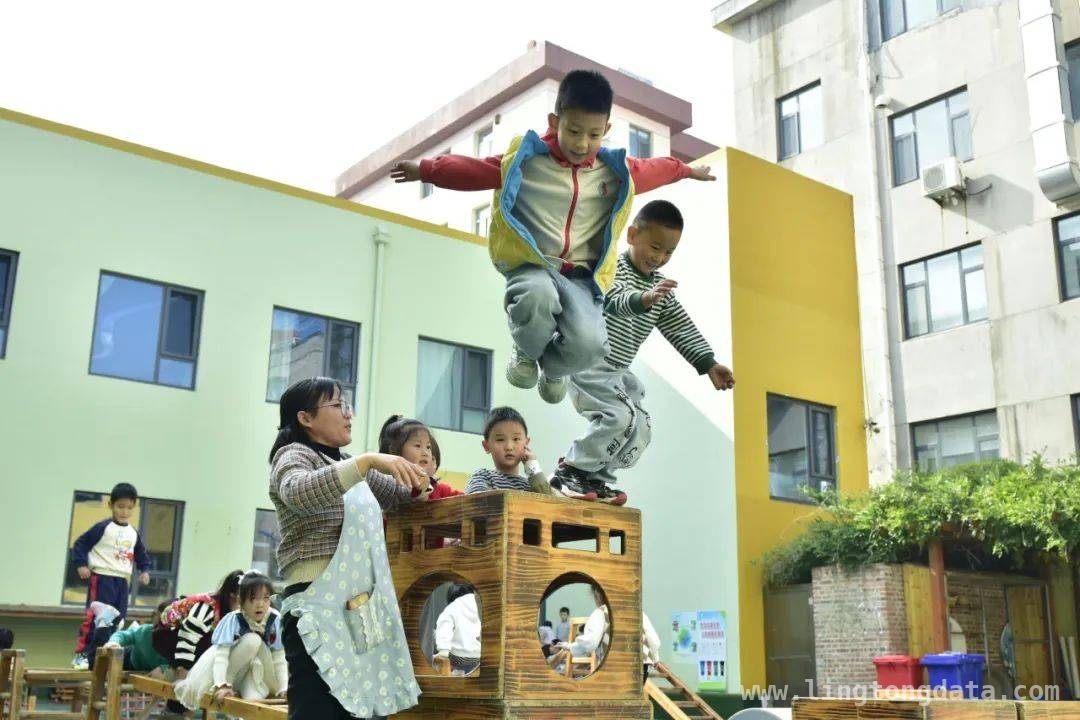 沂源教体系统书画摄影活动圆满结束，精彩作品不容错过！