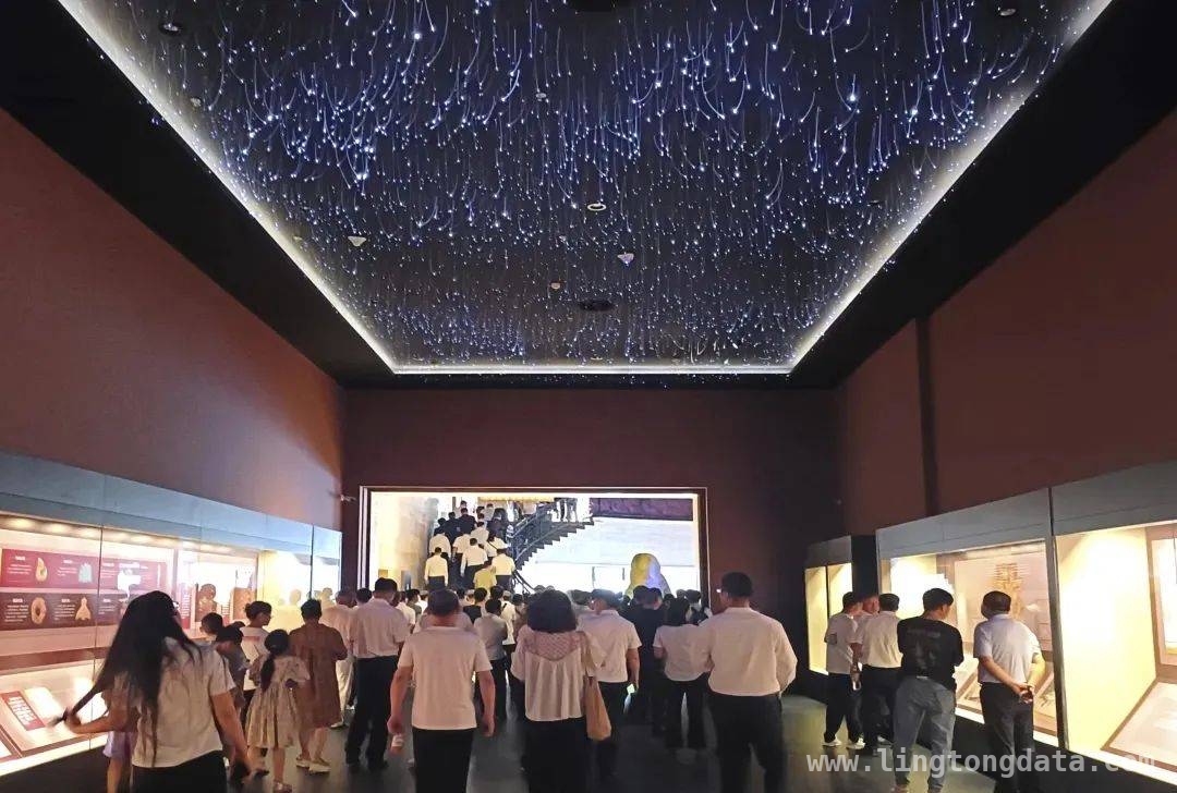 牛河梁：文明发端地，古国探秘处，探秘牛河梁遗址，触摸五千年前文明曙光