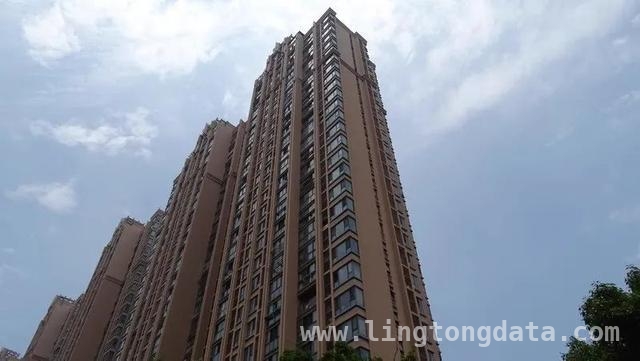 不容错过的4月竞拍：从杜康酒到千平土地树木！，本月竞拍盛宴：杜康酒、汽车、房产等新标登场！