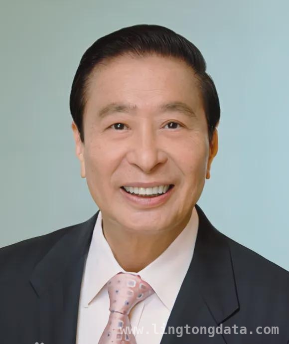 97岁地产大亨离世，豪门女儿别样破局之路！