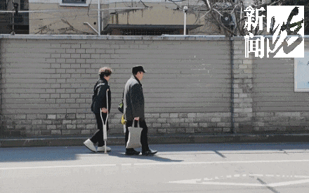 “纸片楼”不算啥，徐汇这条10厘米人行道才是绝！