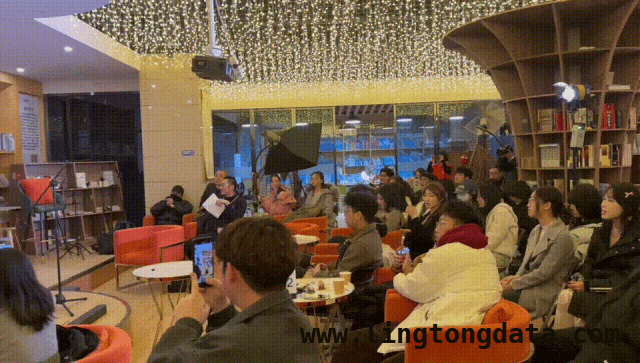 良乡大学城青年夜校：校城携手，共筑青春梦想 青年夜校活动落幕，未来校城融合发展可期