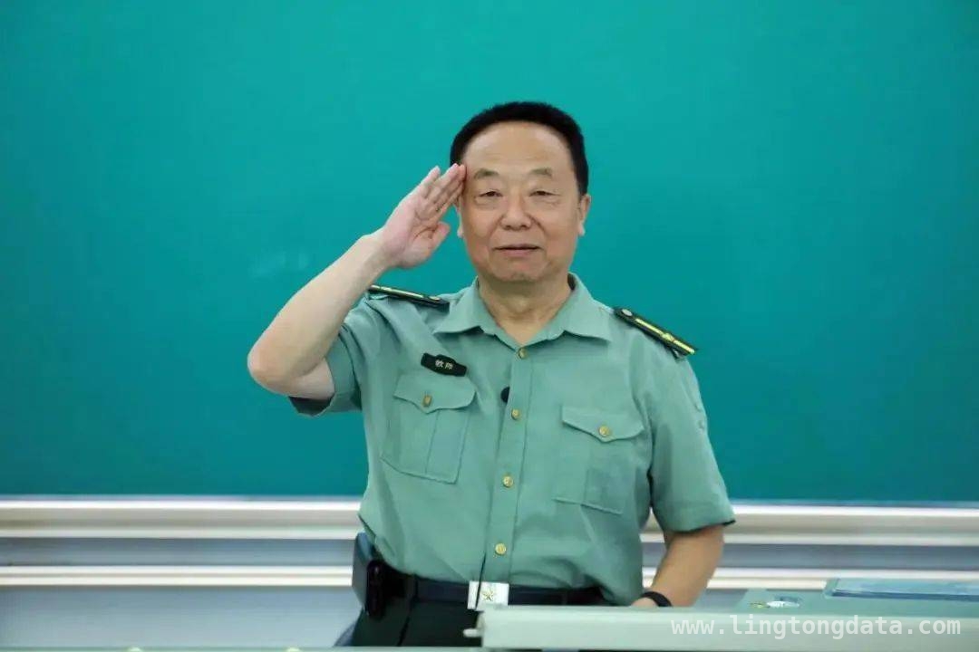 吕冀蜀：从军营到清华园，续写军绿色的教育传奇 最后一课军礼背后：清华教师吕冀蜀的热血人生