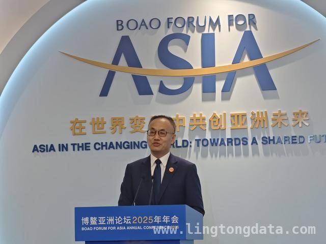 亚太风云：美防长动作不断，中国为南海和平发展保驾护航 美防长亚太行程背后，中国推动南海合作与规则构建