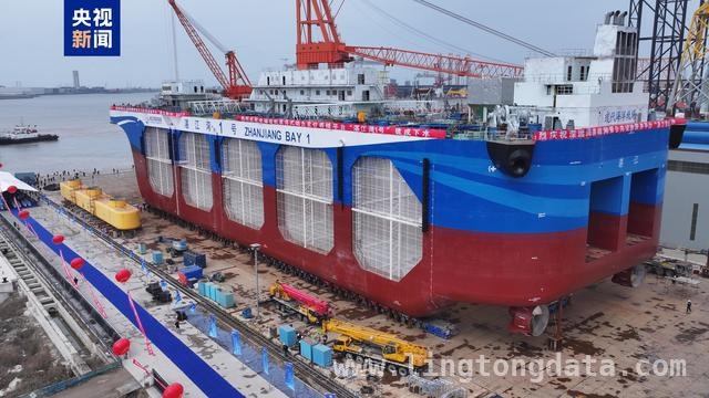 全球首艘“湛江湾一号”工船下水，深远海工业化养殖智能化升级，“湛江湾一号”：开启我国深远海工业化养殖智能化新征程