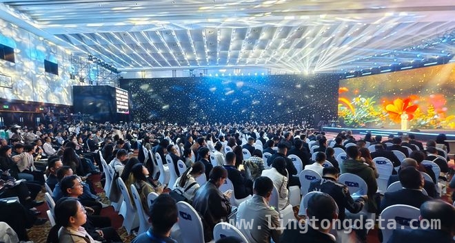 AI在正能量创作领域大放异彩——“人机共创”大会纪实，“人机共创”大会：AI开启正能量创作新时代