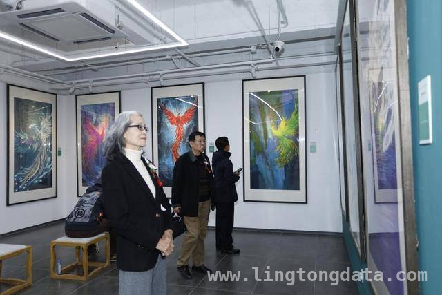 “玄裳绮梦”展启幕，王晓卉中国画惊艳亮相