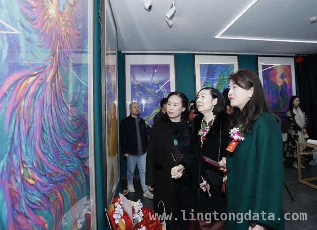 “玄裳绮梦”展启幕，王晓卉中国画惊艳亮相