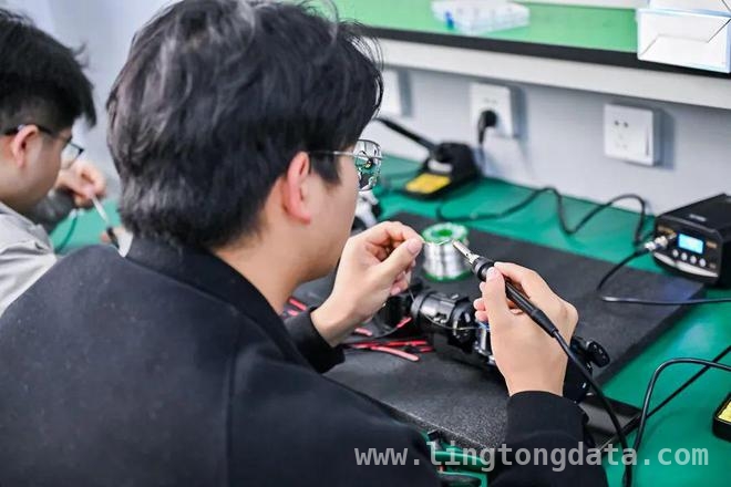 产教融合新突破：上海应用型高校人才培养改革全面启动，上海应用型本科高校改革：企业主导，打造适配产业的人才培养体系