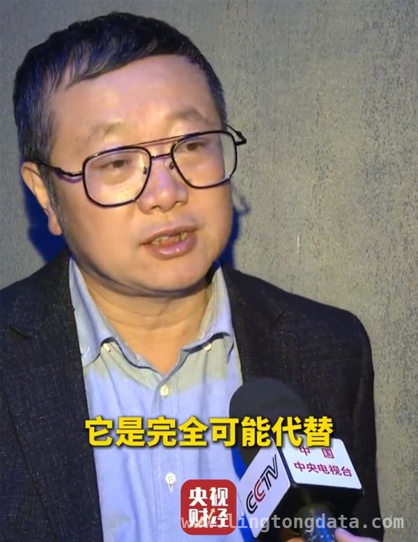 科幻大会上刘慈欣发声：坦然面对AI对文学的冲击，2025科幻大会：刘慈欣剖析AI对科幻文学的冲击