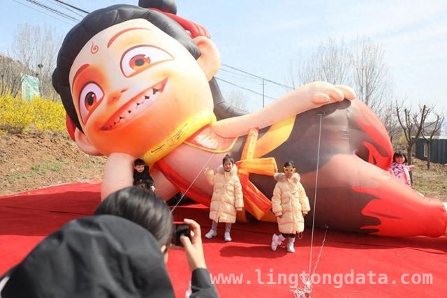 艾山山会盛大举行，胶州乡村文旅焕新颜