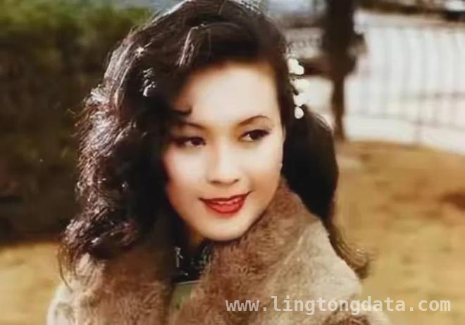 从“国民闺女”到情感沉浮：方舒的传奇人生
