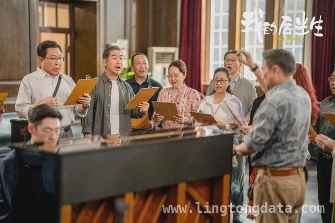 我的后半生聚焦黄昏恋，现实与情感碰撞引热议！，张国立梅婷佟大为新剧来袭，我的后半生收视口碑双丰收！