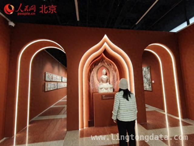 走进2025首旅生活节，感受敦煌艺术与商业的奇妙碰撞，2025首旅生活节：敦煌艺术邂逅首都，消费新体验来袭
