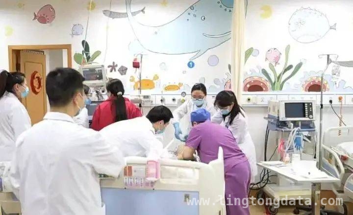 痛心！儿童吃奶酪棒卡喉悲剧，远离这些危险食物！，悲剧！孩子吃奶酪棒卡喉离世，这些食物千万别喂！