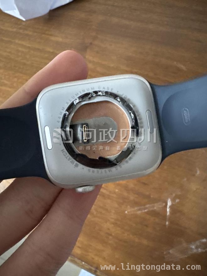 “砸物”风波：射洪市绿然学校教师事件官方回复