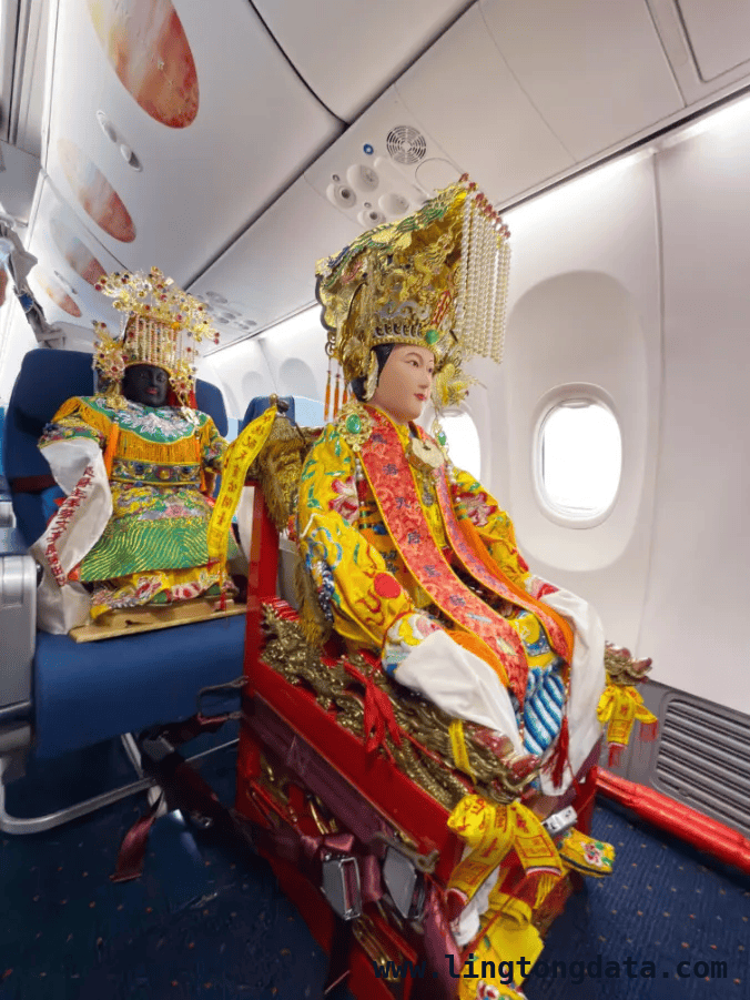 厦门两尊妈祖神像搭乘厦航赴台，文化交流之旅起航 两尊妈祖神像赴台，共筑两岸文化交流新桥梁