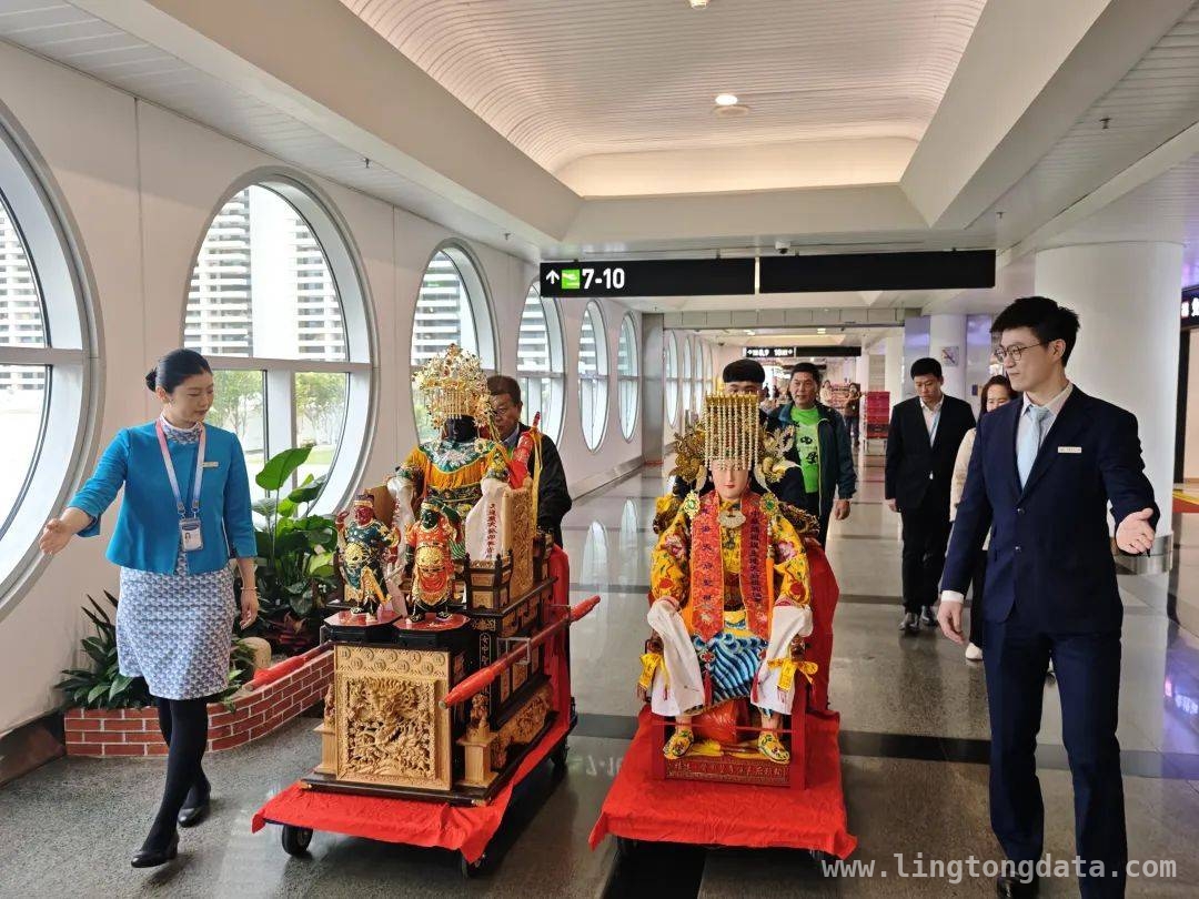 厦门两尊妈祖神像搭乘厦航赴台，文化交流之旅起航 两尊妈祖神像赴台，共筑两岸文化交流新桥梁