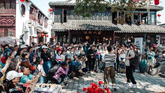 电视剧〈北上〉带火巴城，千年老街开启文旅新篇 〈北上〉助力，巴城老街开启全域旅游新时代