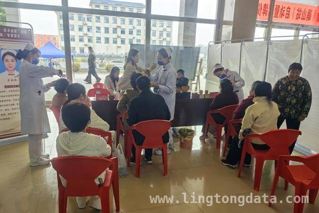 杏林名家齐聚确山，助力当地中医药事业腾飞