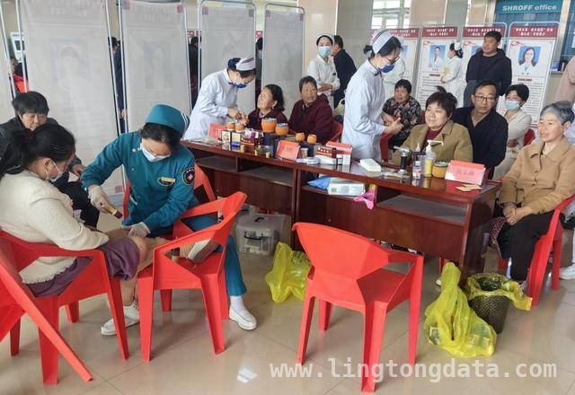 杏林名家齐聚确山，助力当地中医药事业腾飞