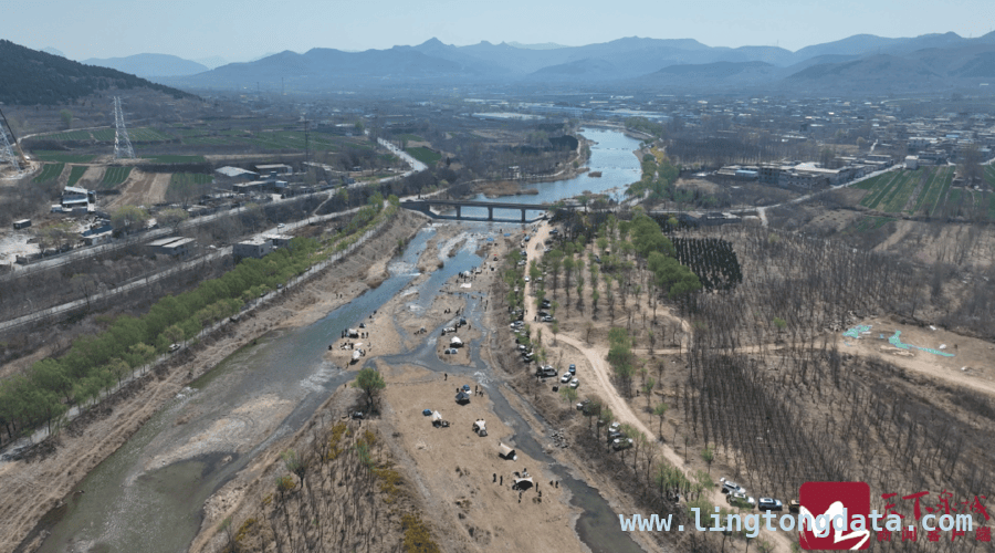 玉符河沿岸问题频出，各部门积极应对守护市容，30日报道玉符河问题，31日多部门发力整治