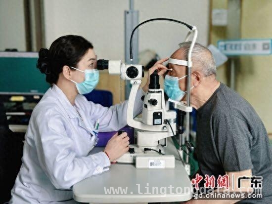 人工晶状体国采：为眼疾患者带来全程视力福音，人工晶体国采一年：助力眼疾患者畅享全程视力