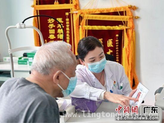 人工晶状体国采：为眼疾患者带来全程视力福音，人工晶体国采一年：助力眼疾患者畅享全程视力