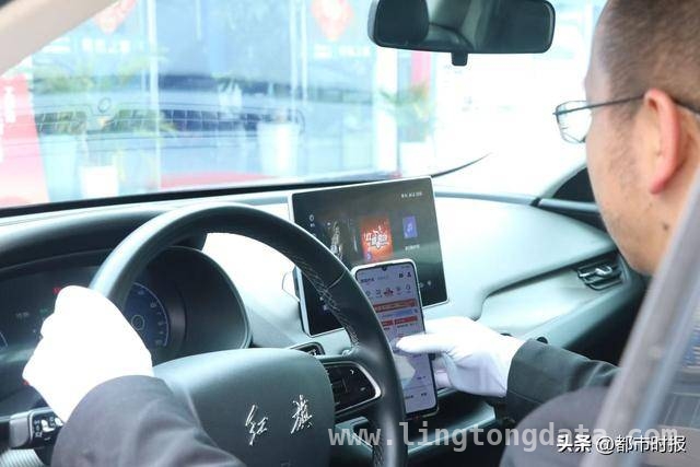 从困境到标杆：云南旅程约车的技术普惠之路，云南旅程约车：技术驱动下的企业转型与民生关怀