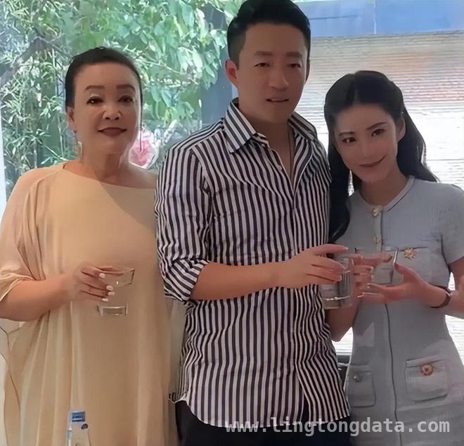 麻六记新店开业，马筱梅凭何成为焦点？，马筱梅：汪小菲事业背后的低调贤内助