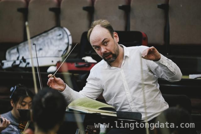 〈茶花女〉登陆上海，感受跨越时空的音乐魅力 廖昌永领衔，经典歌剧〈茶花女〉上海焕新彩