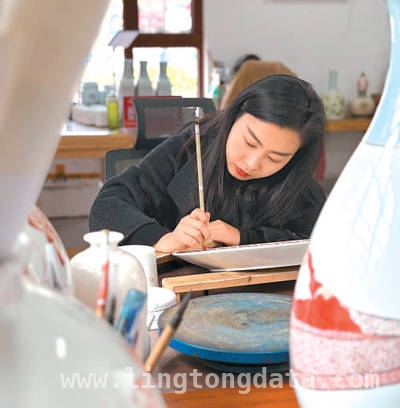 探寻德州窑红绿彩：古老技艺在现代绽放光彩