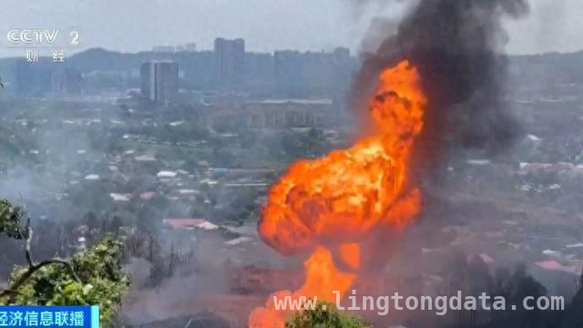 火焰冲天！马来西亚雪兰莪州燃气管道爆炸事故致重大损失 马来西亚雪兰莪州燃气管道爆炸，112人受伤！