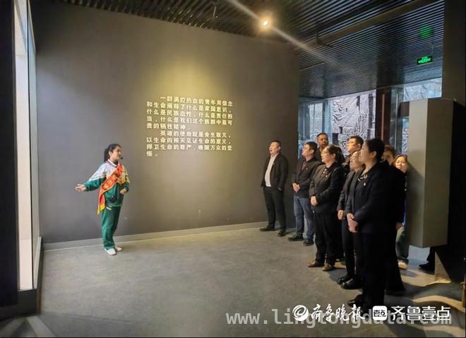 菏泽“红领巾讲解员”上岗，童声传递革命精神，清明之际，菏泽少先队员变身“红领巾讲解员”弘扬红色历史