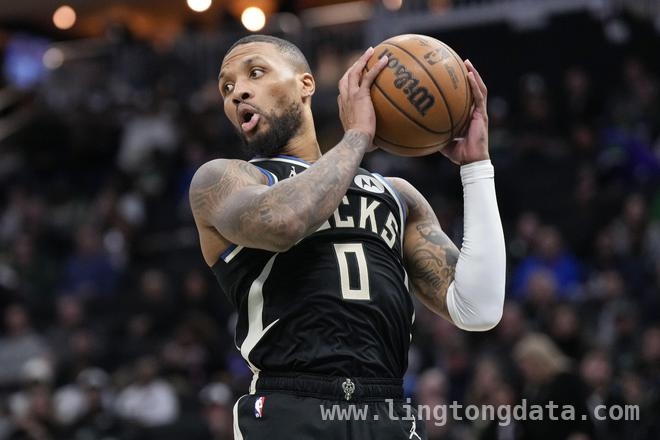 库里52分神勇表现，带你探秘NBA单场50+大神的辉煌时刻