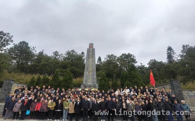 乌当区新创路街道：清明祭先烈，倡导文明祭祀新风 新创路街道开展清明祭扫，汲取革命奋进力量