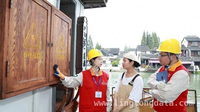 青浦区配电网改造：让电力供应更稳定，用户停电不再愁，智能科技助力青浦区配电网，故障抢修时间大幅缩短